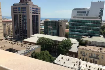 Aylıq Kirayə Yeni Tikili Mərkəzdə