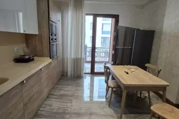 Aylıq Kirayə Yeni Tikili Gənclikdə