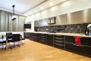 Aylıq Kirayə Yeni Tikili 28 May Metrosu ətrafında