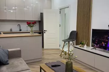 Aylıq Kirayə Yeni Tikili Montində