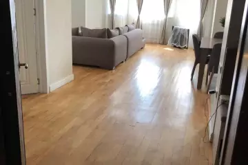 Aylıq Kirayə Yeni Tikili Mərkəzdə