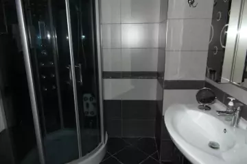 Aylıq Kirayə Yeni Tikili Beşmərtəbədə