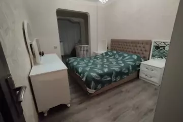 Satılır Köhnə Tikili Cavanşir Küçəsində