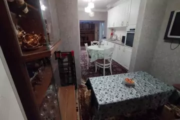 Satılır Köhnə Tikili Cavanşir Küçəsində