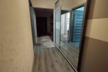 Satılır Köhnə Tikili Cavanşir Küçəsində
