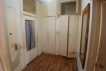 Satılır Köhnə Tikili Bakı Kinoteatrıda