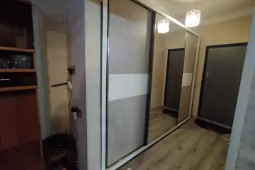 Satılır Köhnə Tikili Cavanşir Küçəsində