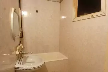 Satılır Köhnə Tikili Bakı Kinoteatrıda