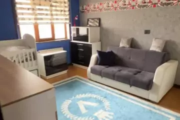Satılır Yeni Tikili Elmler Akademiyasıda