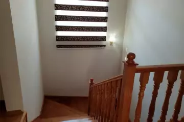 Aylıq Kirayə Həyət Evi Ukraniya Dairəsida