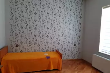 Aylıq Kirayə Həyət Evi Ukraniya Dairəsida