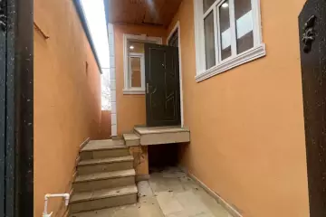 Satılır Həyət Evi Bakıda