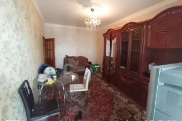 Aylıq Kirayə Köhnə Tikili 4-cü Mikrorayonda