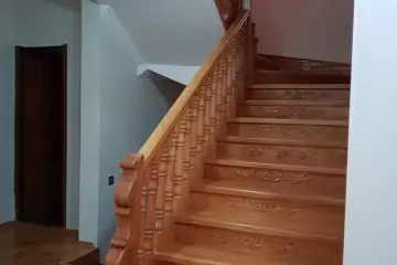 Aylıq Kirayə Həyət Evi Ukraniya Dairəsida