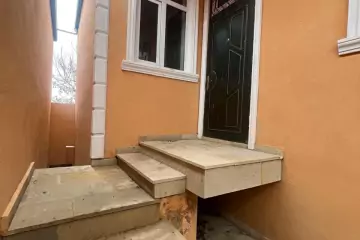 Satılır Həyət Evi Bakıda