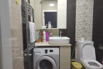 Satılır Yeni Tikili Ukraniya Dairəsida