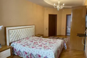 Satılır Yeni Tikili Nəsimi Bazarında