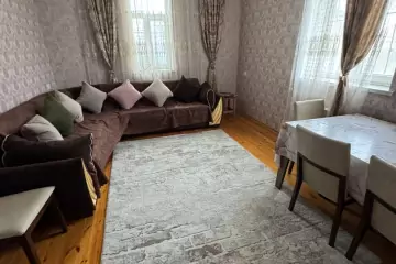 Satılır Həyət Evi Buzovnada
