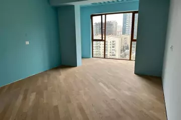 Satılır Yeni Tikili Ağ şəhər Kompleksində