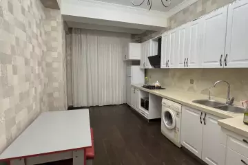 Aylıq Kirayə Yeni Tikili şərq Bazarında 