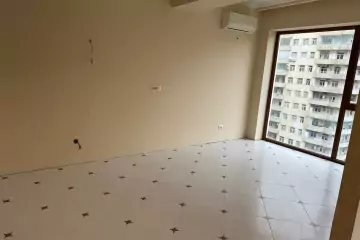 Satılır Yeni Tikili Ağ şəhər Kompleksində