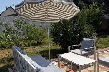 Satılır Bağ Evi Zirədə