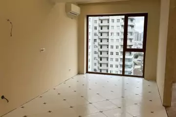 Satılır Yeni Tikili Ağ şəhər Kompleksində