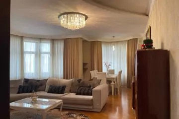 Satılır Yeni Tikili Nəsimi Bazarında