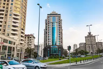 Satılır Yeni Tikili Elmler Akademiyasıda 