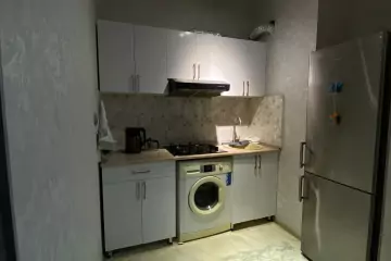 Aylıq Kirayə Yeni Tikili şərq Bazarında