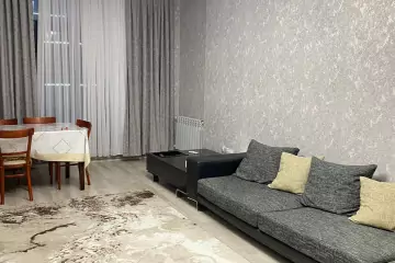 Aylıq Kirayə Yeni Tikili şərq Bazarında