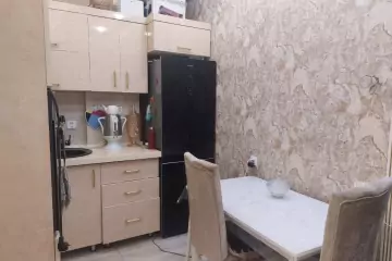 Satılır Yeni Tikili Sarayda