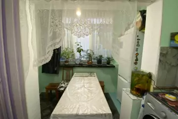 Satılır Köhnə Tikili Bakıxanovda