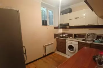 Satılır Həyət Evi Qaraçuxurda
