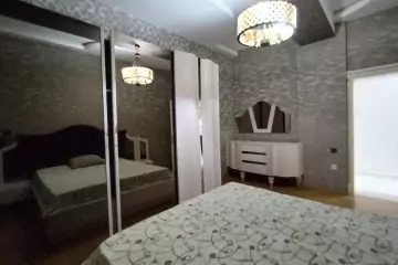 Satılır Yeni Tikili Elmler Akademiyasıda