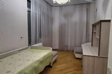 Satılır Yeni Tikili Elmler Akademiyasıda