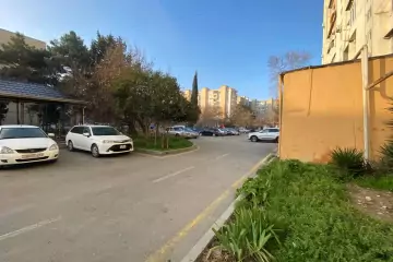 Satılır Köhnə Tikili Bakıxanovda