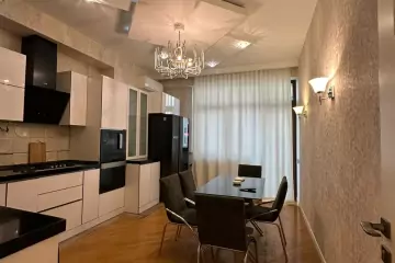 Satılır Yeni Tikili Nərimanov Parkı