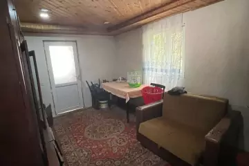 Satılır Həyət Evi Zabrat Qəsəbəsida