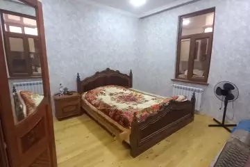 Satılır Həyət Evi Binədə