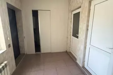 Satılır Həyət Evi Zabrat Qəsəbəsida