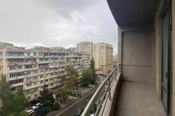 Satılır Yeni Tikili Gənclikdə
