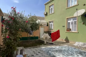 Satılır Həyət Evi Binəqədidə