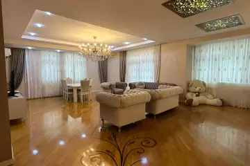 Satılır Yeni Tikili Nərimanov Parkı 