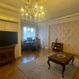 Kirayə 3 otaqlı Yeni Tikili 100 m², 28 May metrosu ətrafı