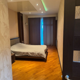 Kirayə 3 otaqlı Yeni Tikili 250 m², Ağ Şəhər Kompleksi