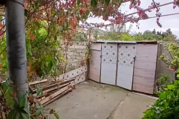 Satılır Həyət Evi Buzovnada