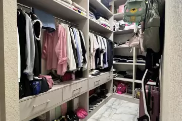 Satılır Yeni Tikili 8-ci Kilometrdə