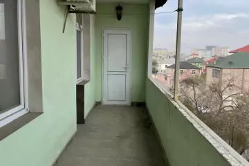 Satılır Köhnə Tikili 8-ci Kilometrdə