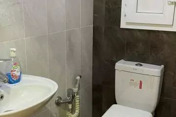 Satılır Köhnə Tikili 8-ci Kilometrdə